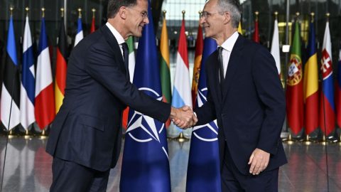 Stoltenberg odchádza z funkcie v NATO s varovaním pred „bezohľadnou rétorikou Ruska“